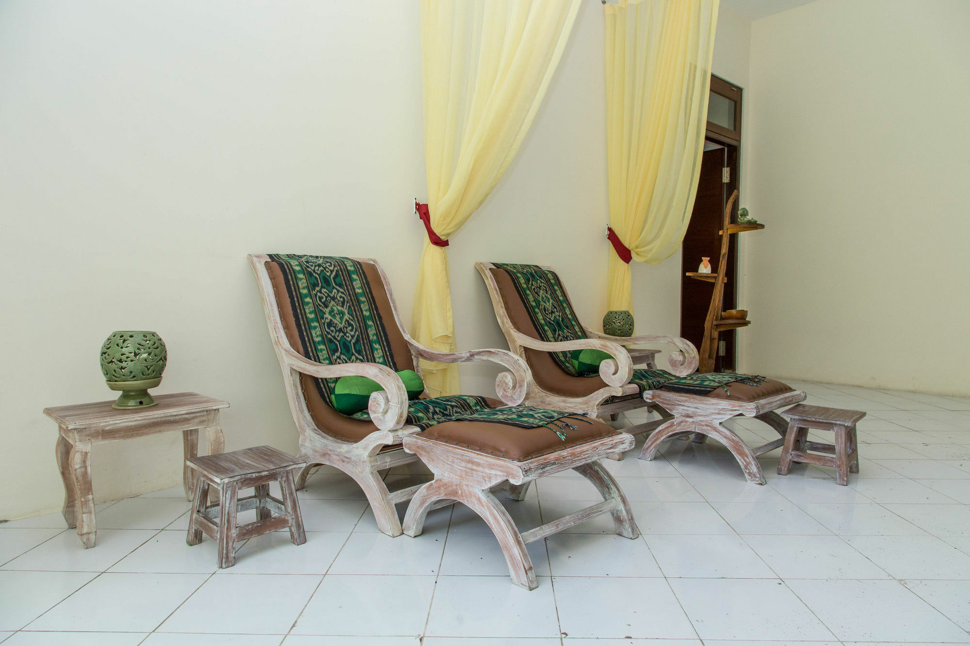 Zen Rooms Kuta Benesari