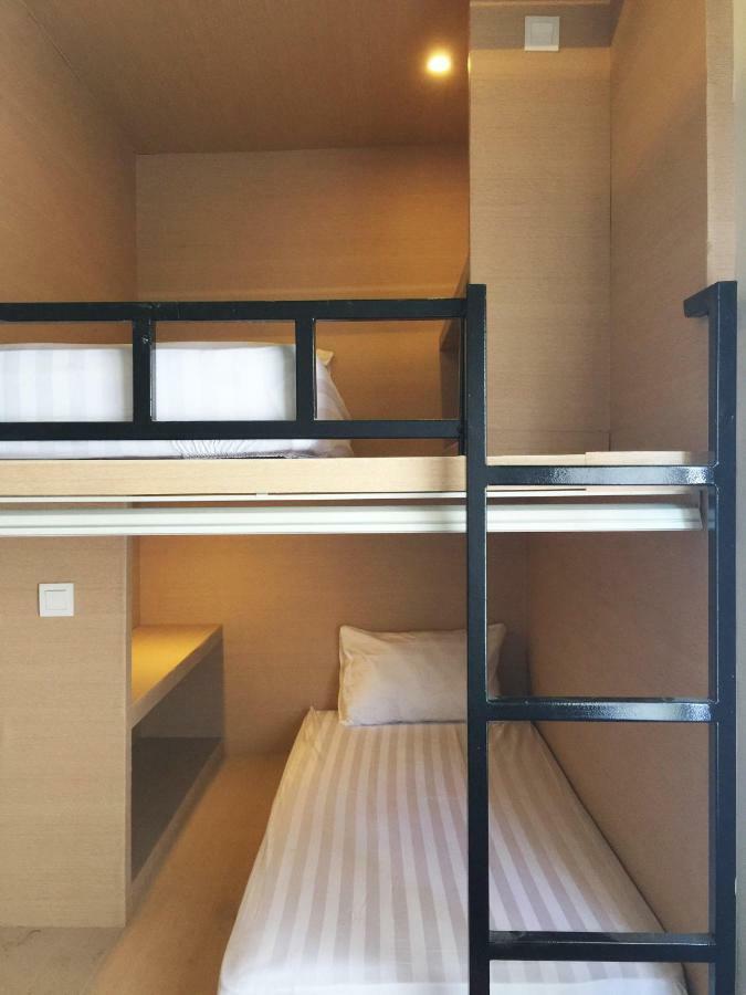 Hostel Xoxo Kuta *