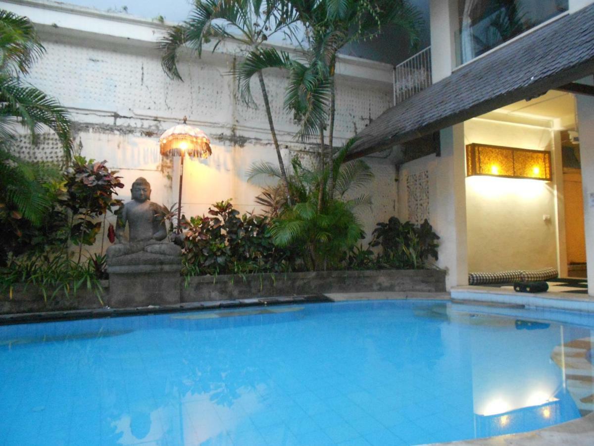 Hotel Capital O 93809 Wida
