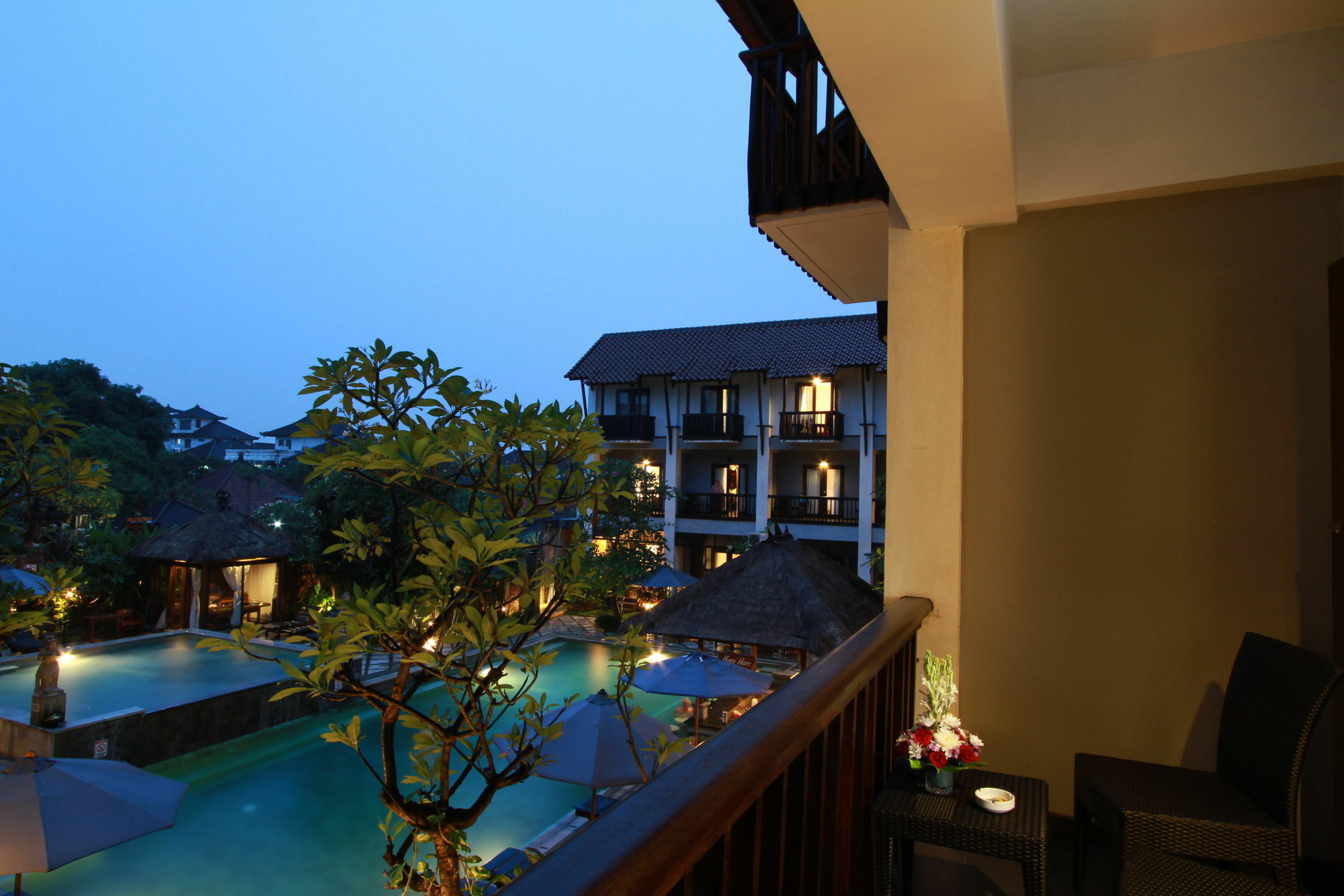 The Lokha & Legian (Bali)