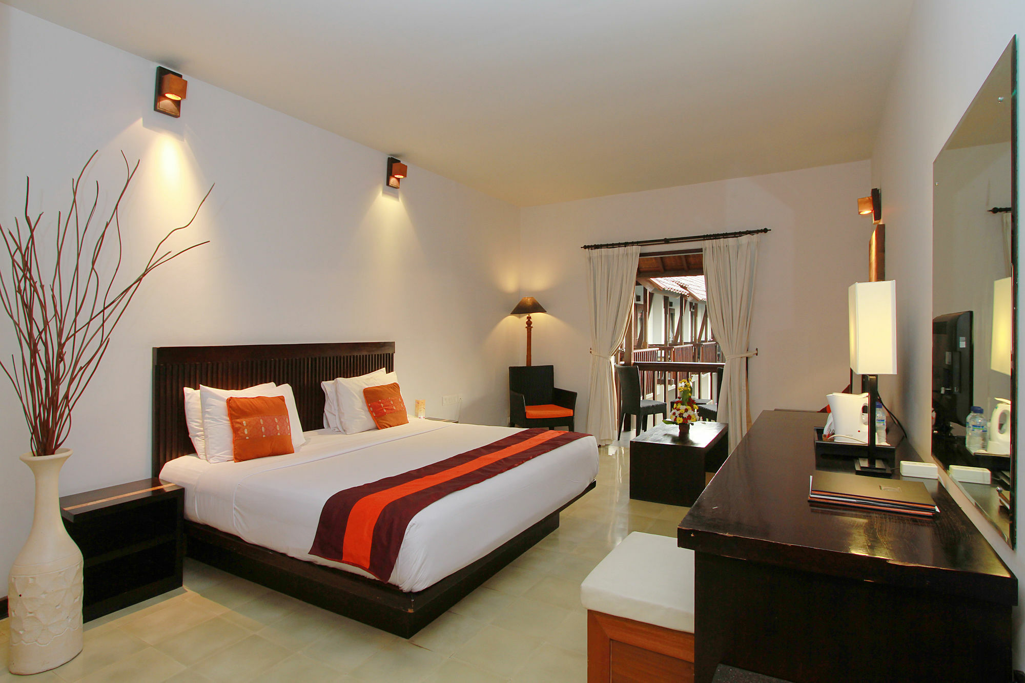 The Lokha & Legian (Bali)