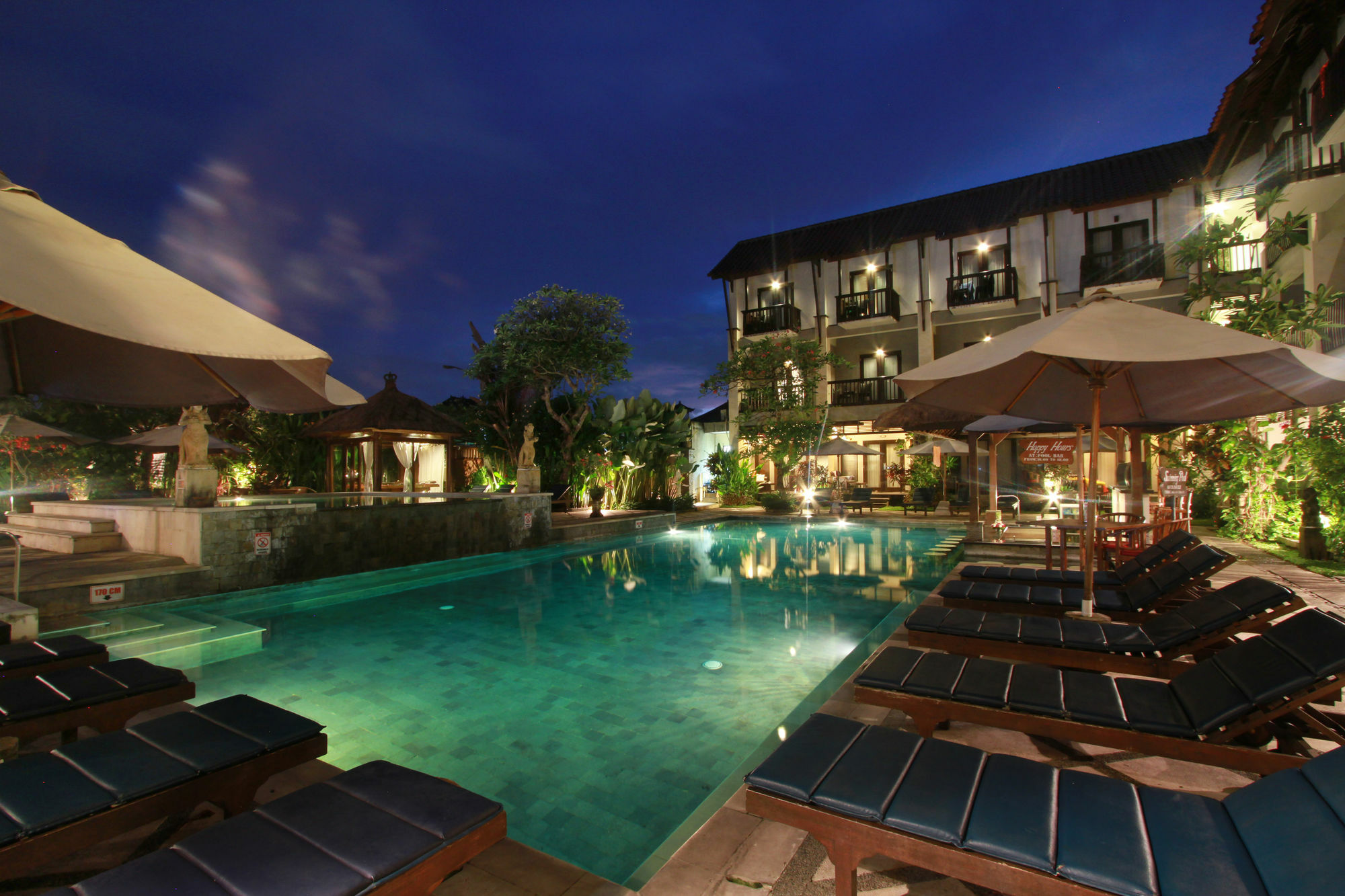 The Lokha & 3* Legian (Bali)