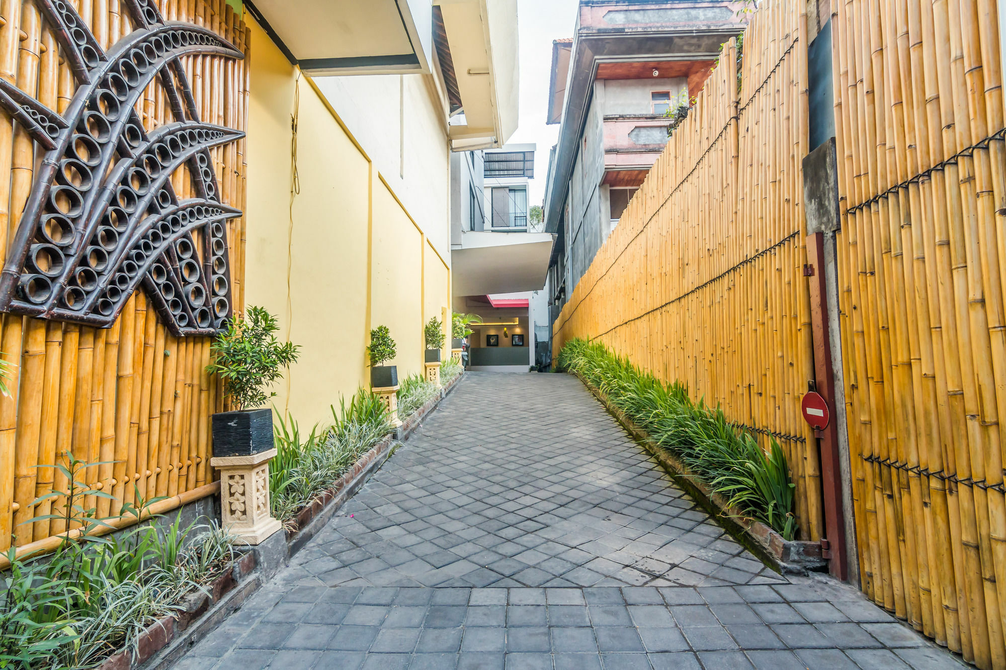 Hotel Zen Rooms Kuta Benesari Legian (Bali)