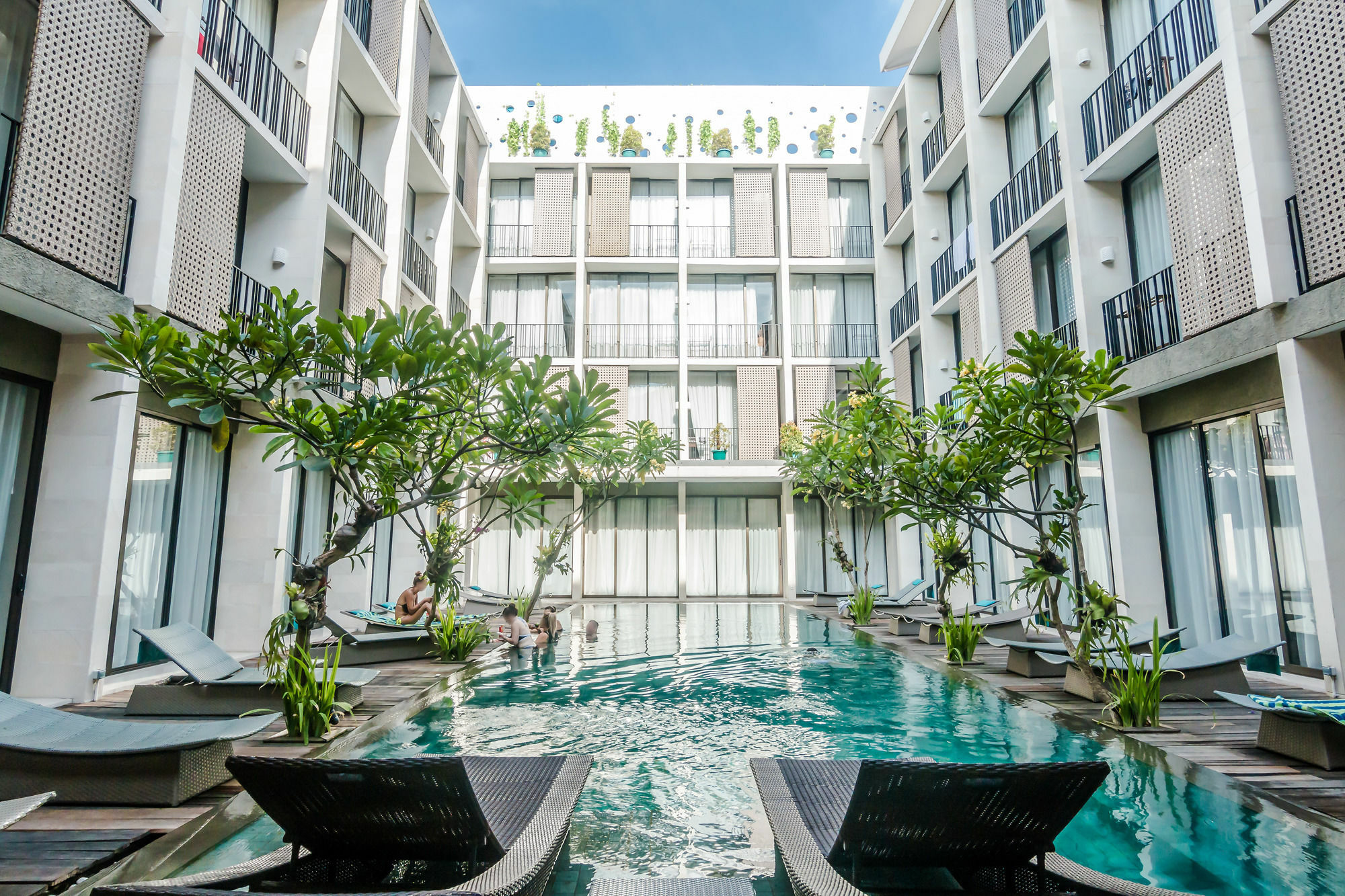 Zen Rooms Kuta Benesari