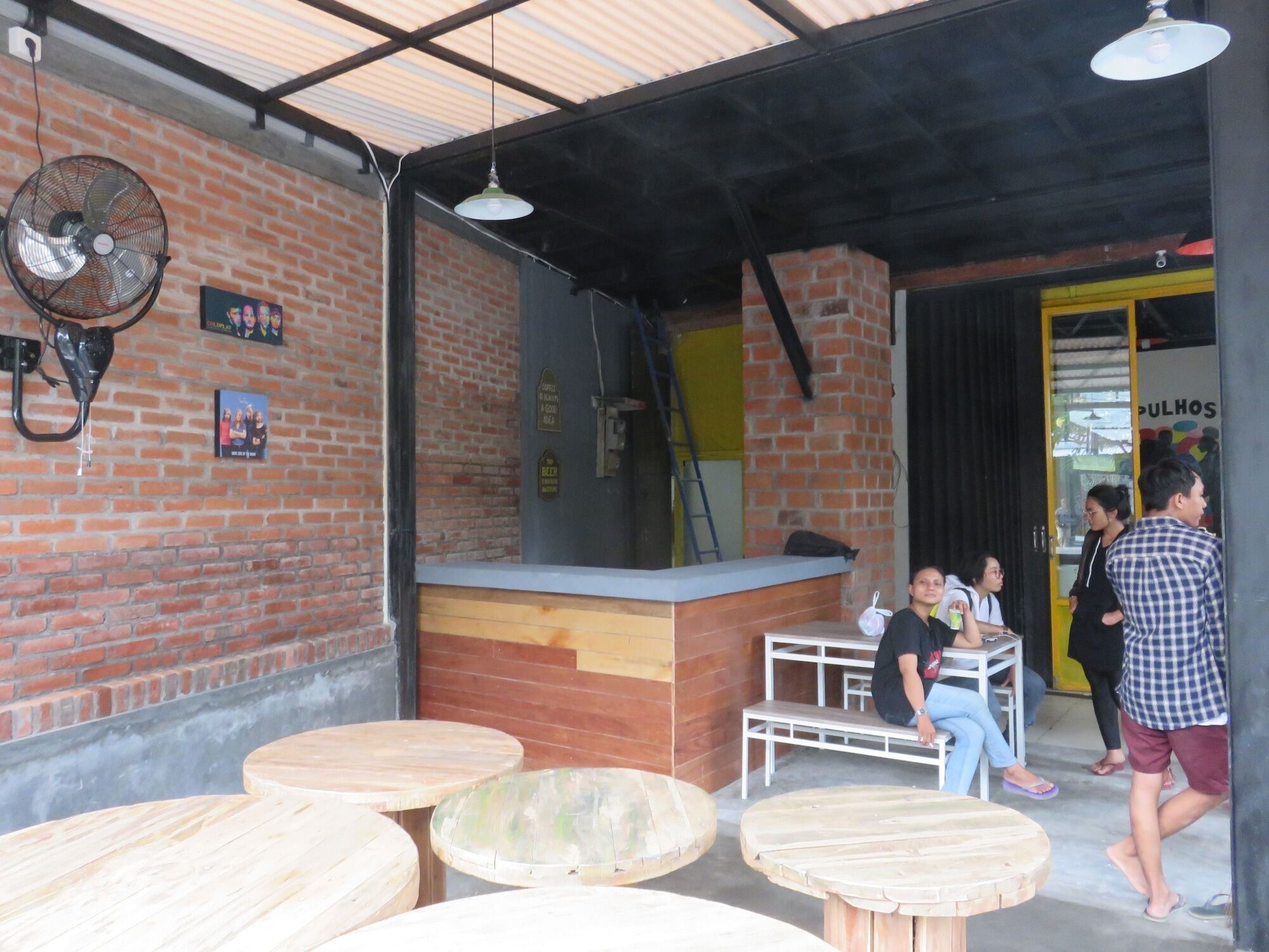 Kumpul Kuta Hostel Legian (Bali)