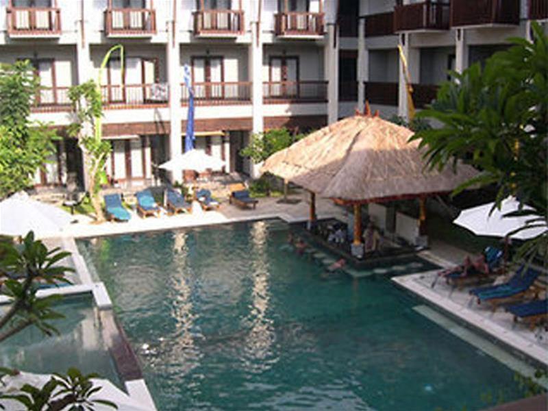 The Lokha & Hotel Legian (Bali)