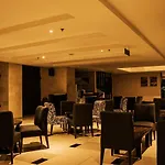 Grace Apartment Bali - A Cozy 2 Bedrooms Apartment In Sunset Road