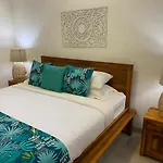 Villa Tenang Legian