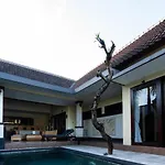 The Lavana Villa Tanjung Lima Legian