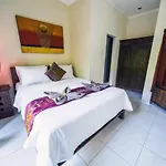 Pondok Dewi Villa - Legian - 6 Bedroom Villa - Great Location