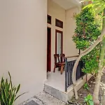 Oyo 92017 Sari Agung Hotel