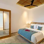 Modern 3 Bedroom Private Pool Villa Zn103