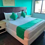 Maharani Beach Hotel