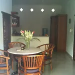 Bob\'S Bali House