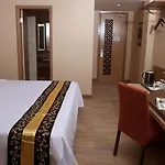 Rivavi Kuta Beach Hotel