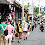 Xoxo Kuta Legian Hostel
