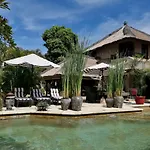 Villa Nyumpene