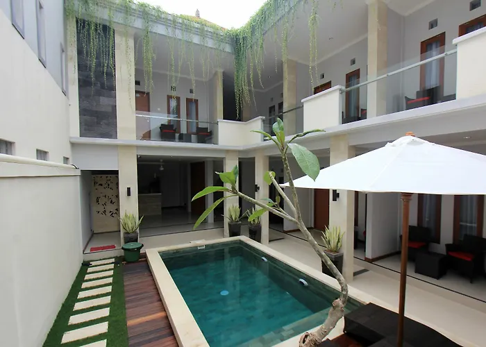 Tom Guest House