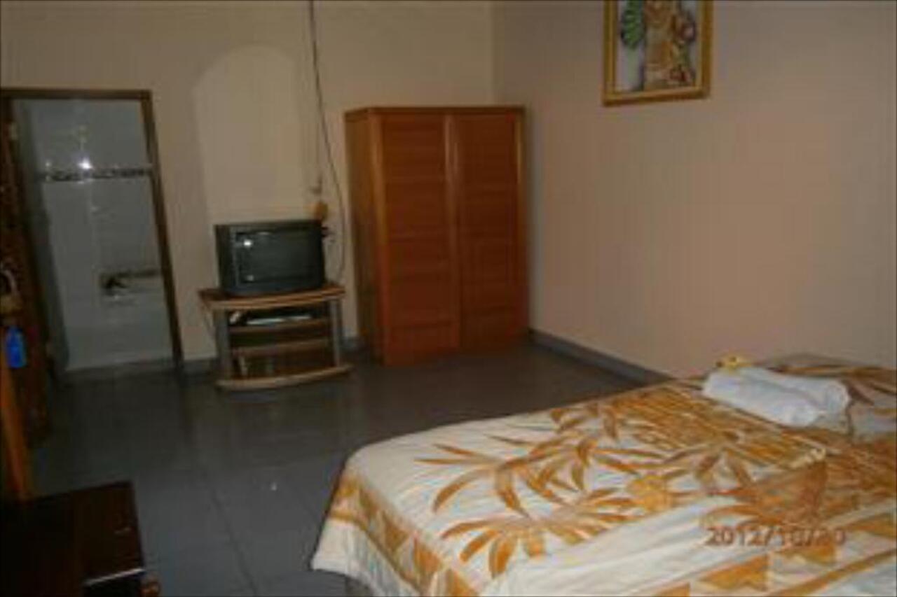 Adus Guest house