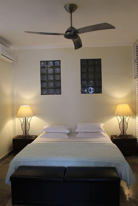 Court Yard Hotel