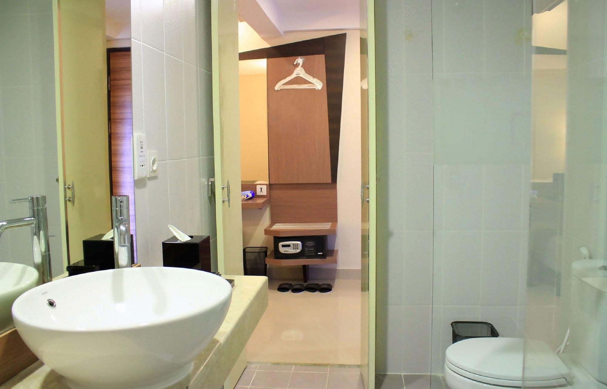 Neo - Kuta, Jelantik Hotel Legian (Bali)