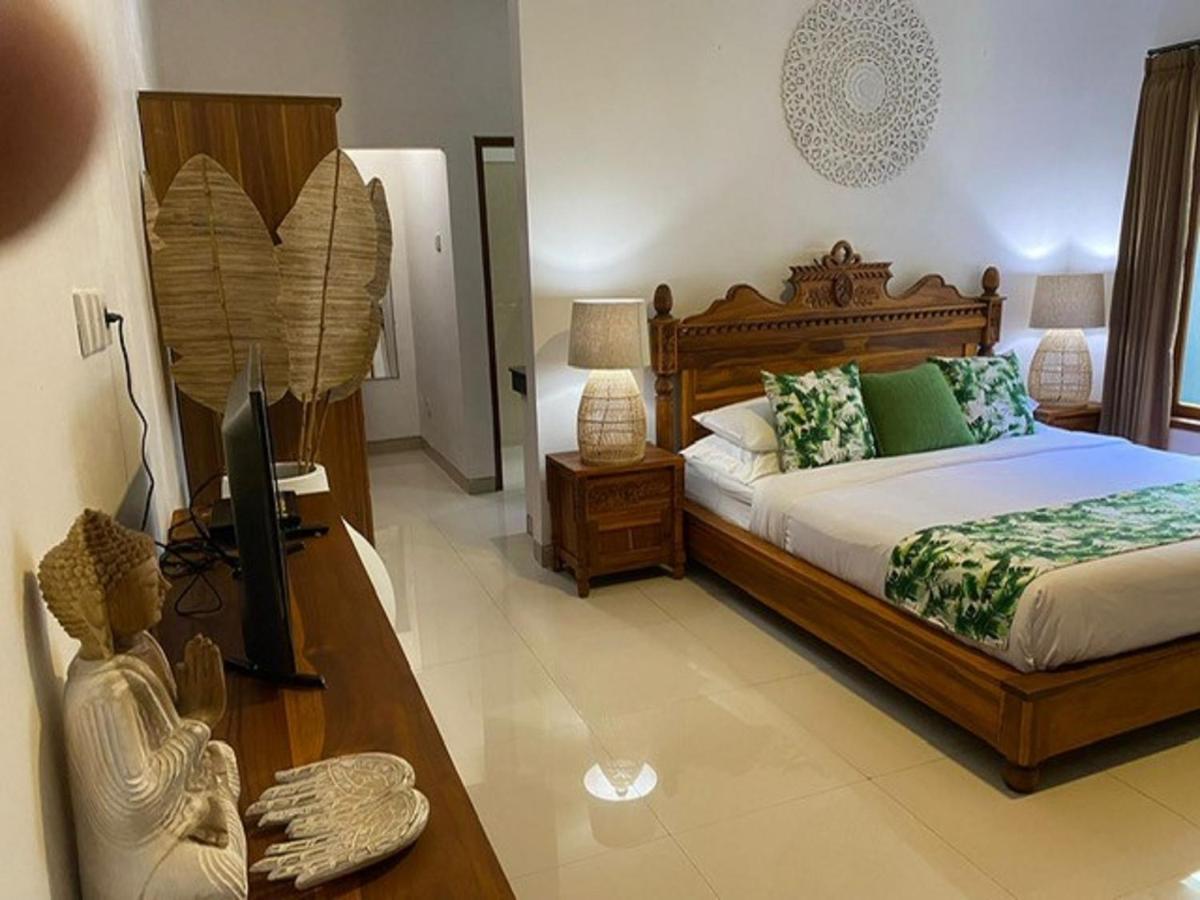 Tenang Villa Legian (Bali)