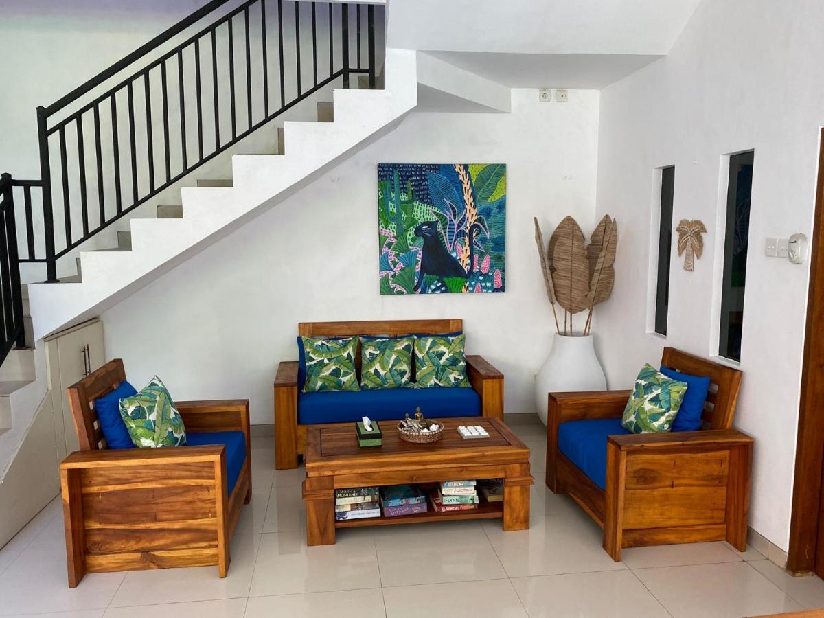 Villa Tenang