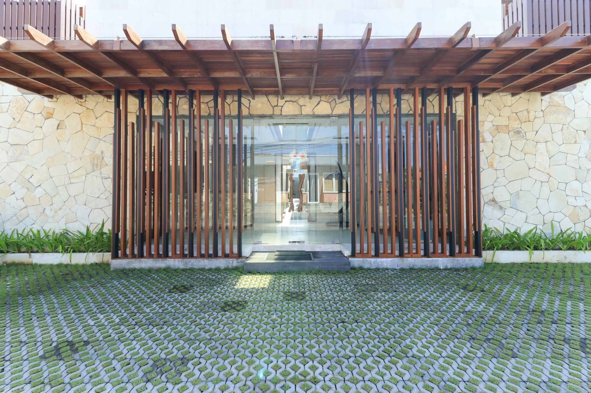 Aqilah Bali Aparthotel 4*