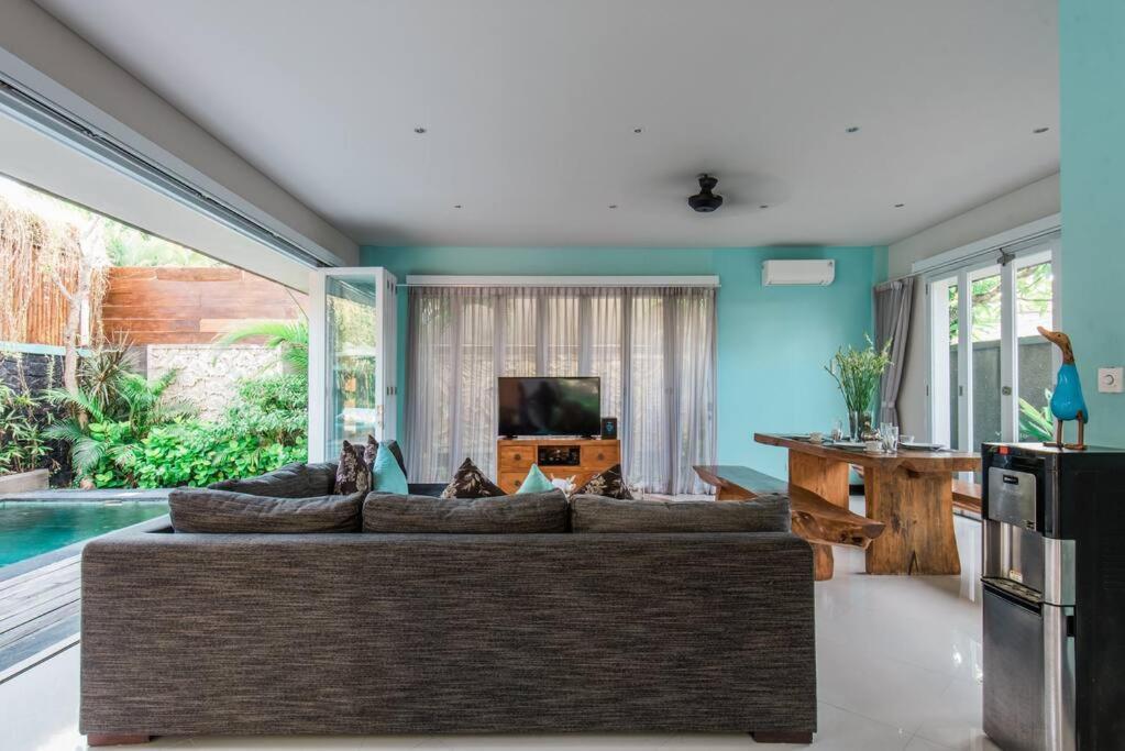 Lacasa2- Modern Tropical 2br With Butler Villa Legian (Bali)