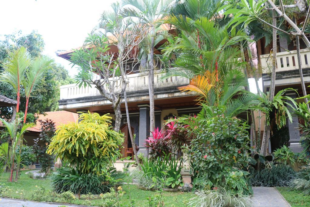 Kusnadi Legian (Bali)
