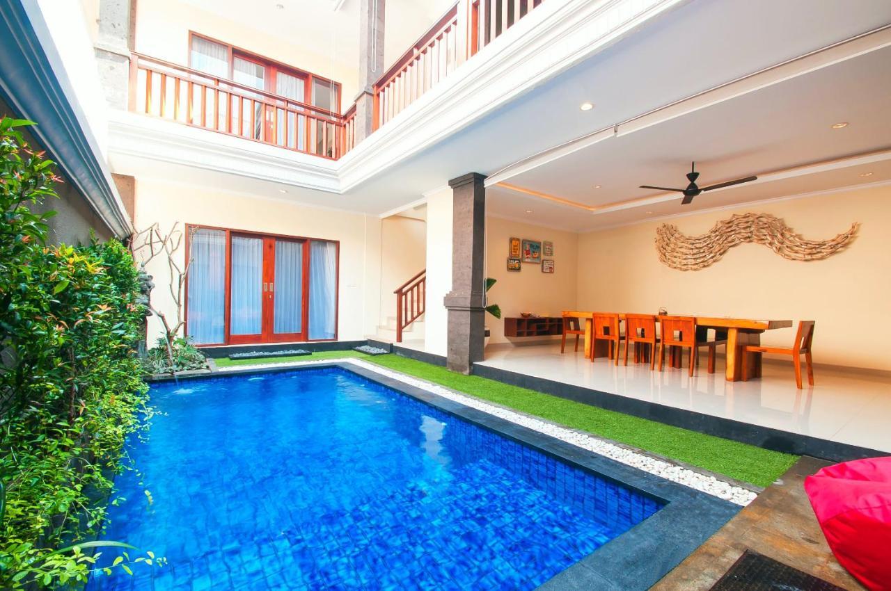Villa Degung De Brata Family