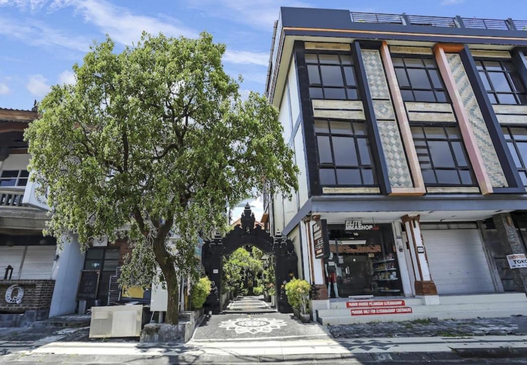 Moreno Legian (Bali)