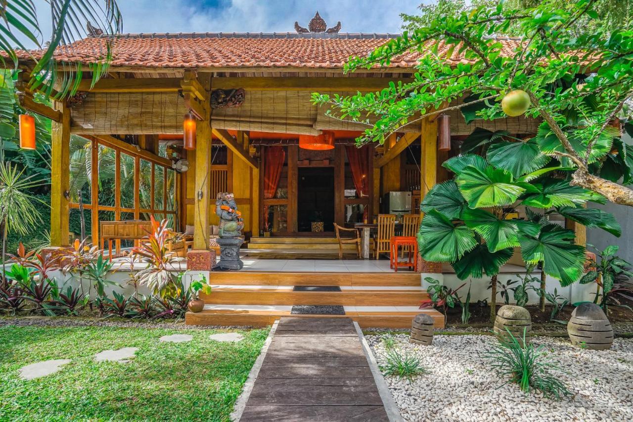Villa Pagoda, Sumptuous 4br With Tropical Vibes In Seminyak Legian (Bali)