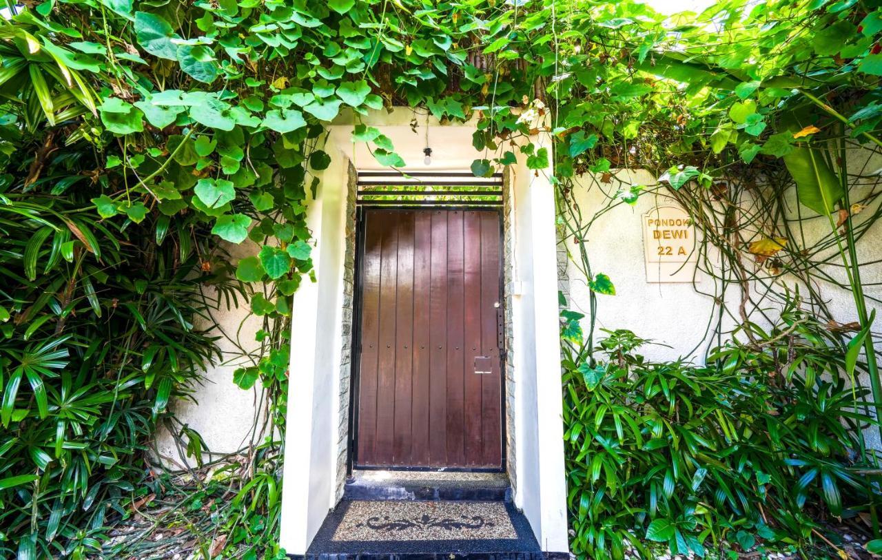 Villa Dewi - - 6 Bedroom - Great Location Legian (Bali)
