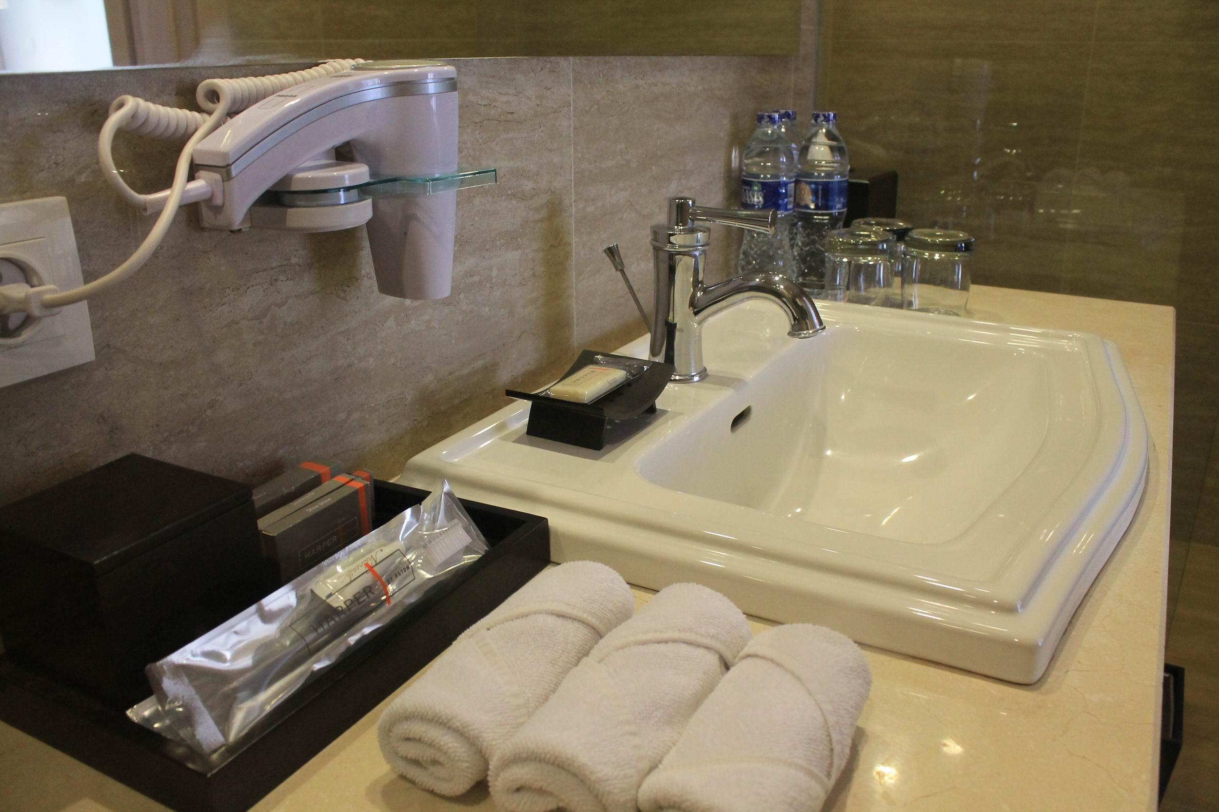 Hotel Harper Kuta By Aston 4*