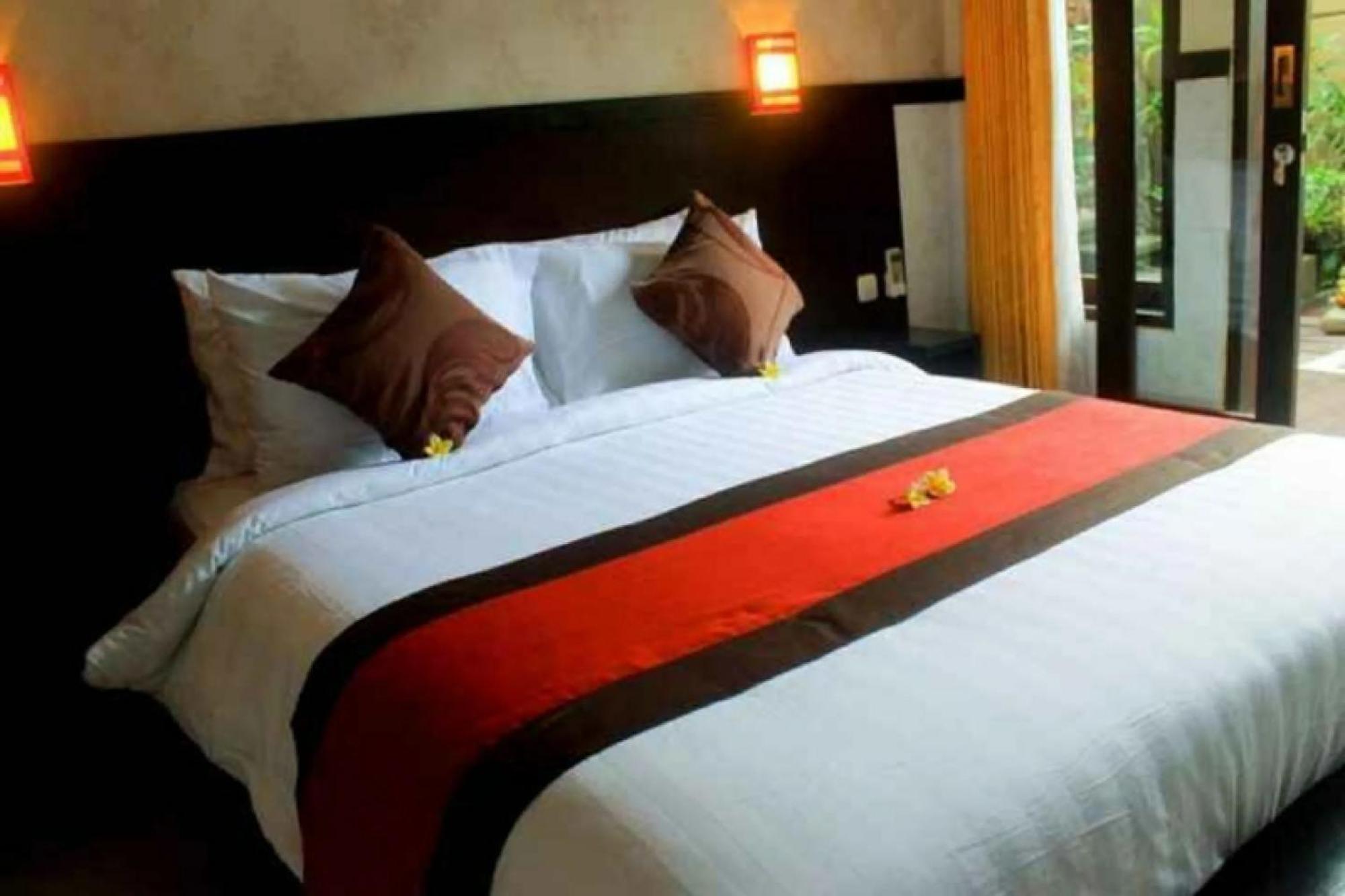 Antara Sunset Road Legian (Bali)