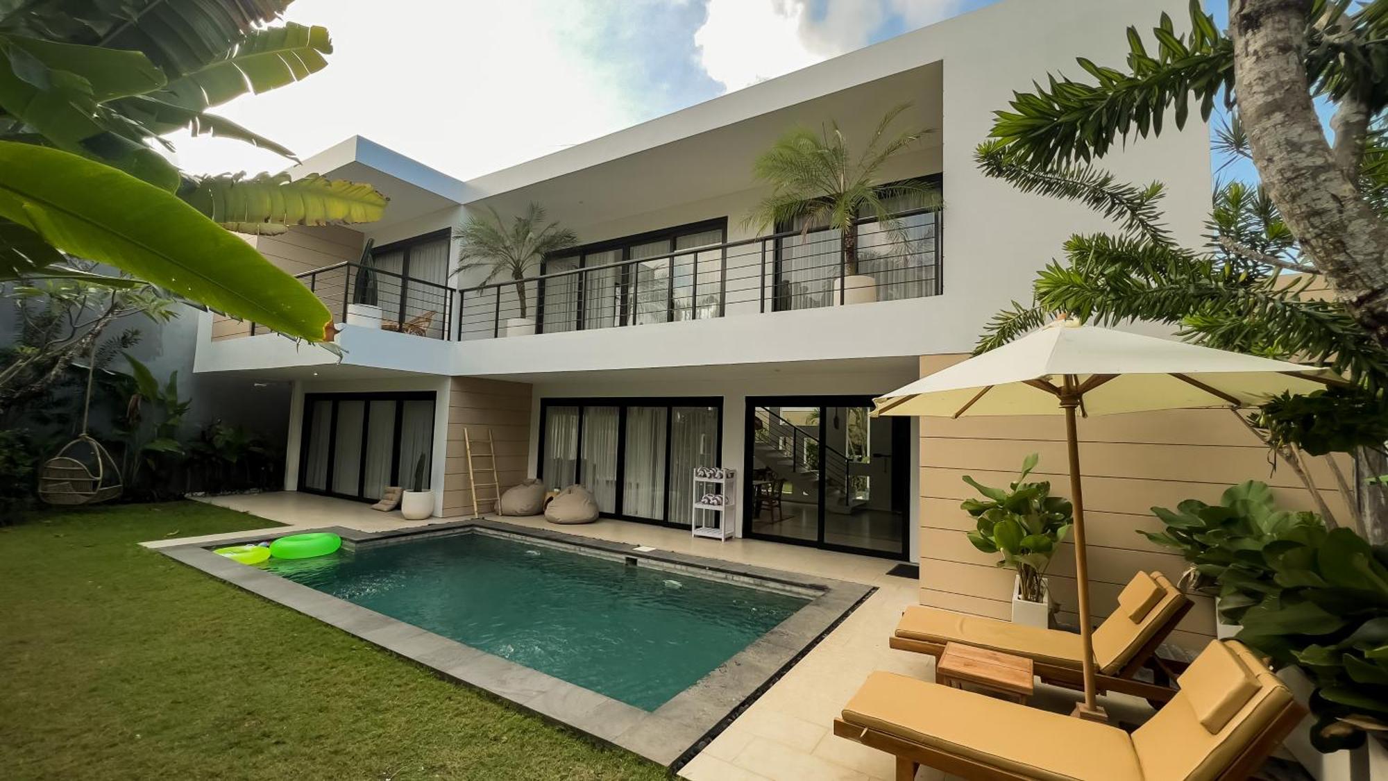 Admire - A Luxury Private With Pool