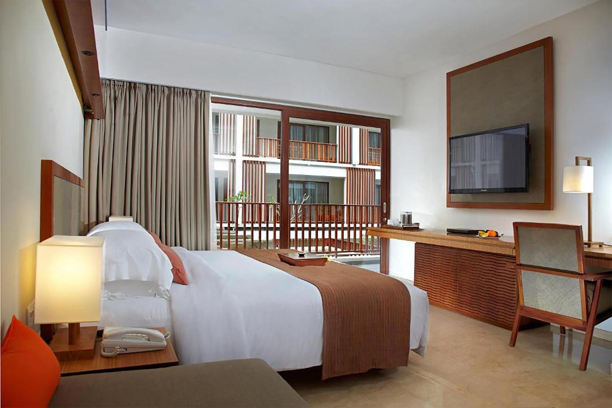The Magani And 5* Legian (Bali)