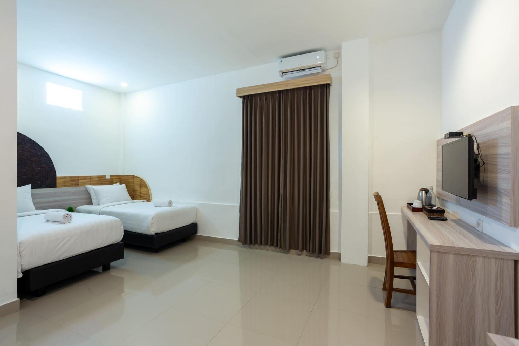 Cove De Tinaya Hotel 2*