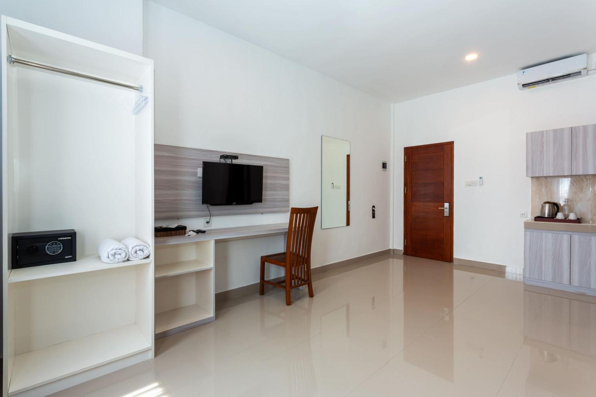 Cove De Tinaya Hotel