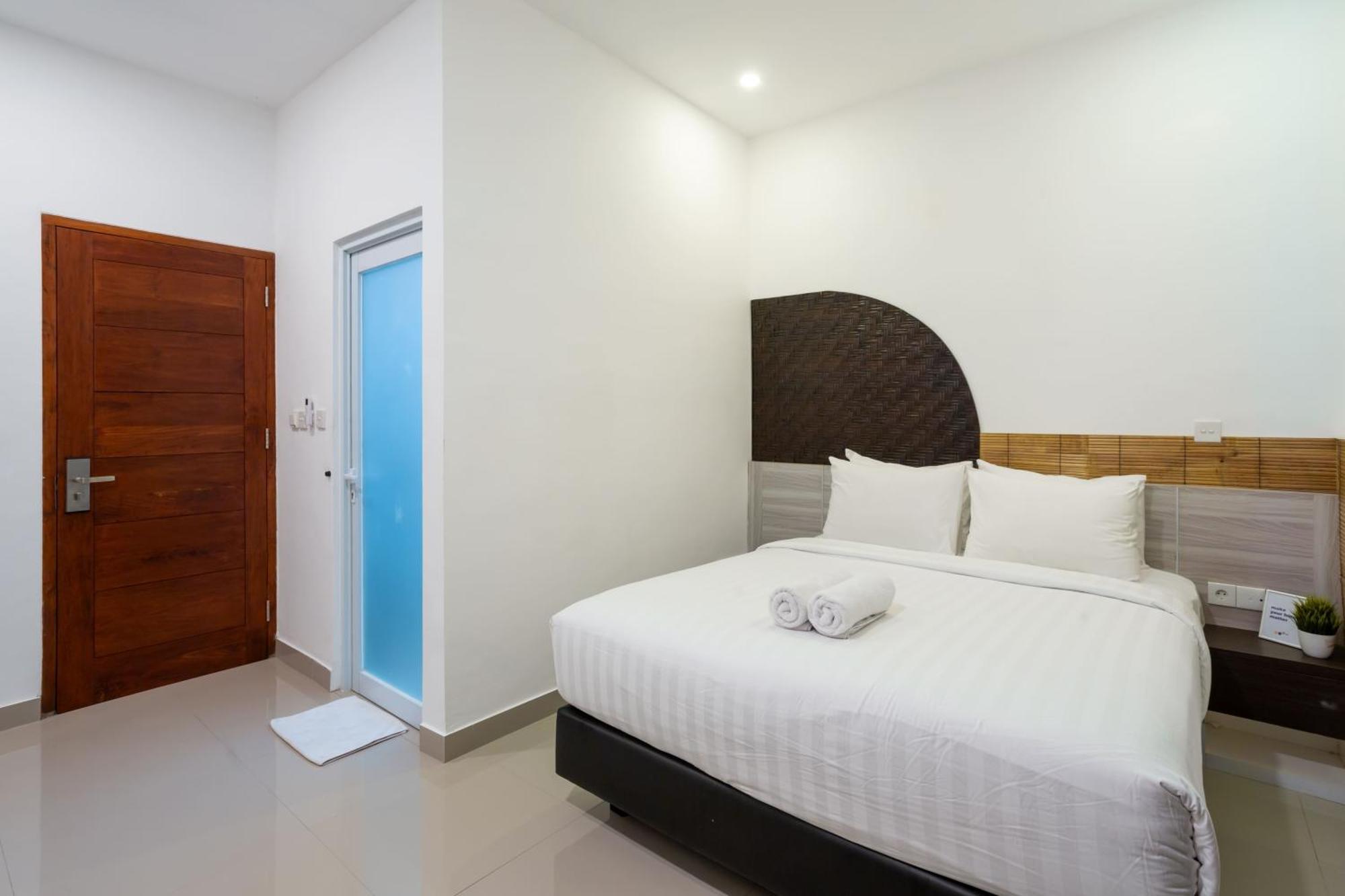 Cove De Tinaya Hotel
