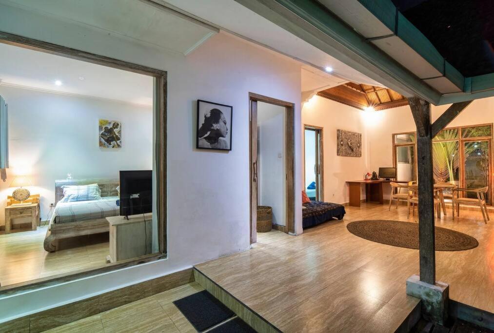 Villa 3 Bedroom Legian (Bali)