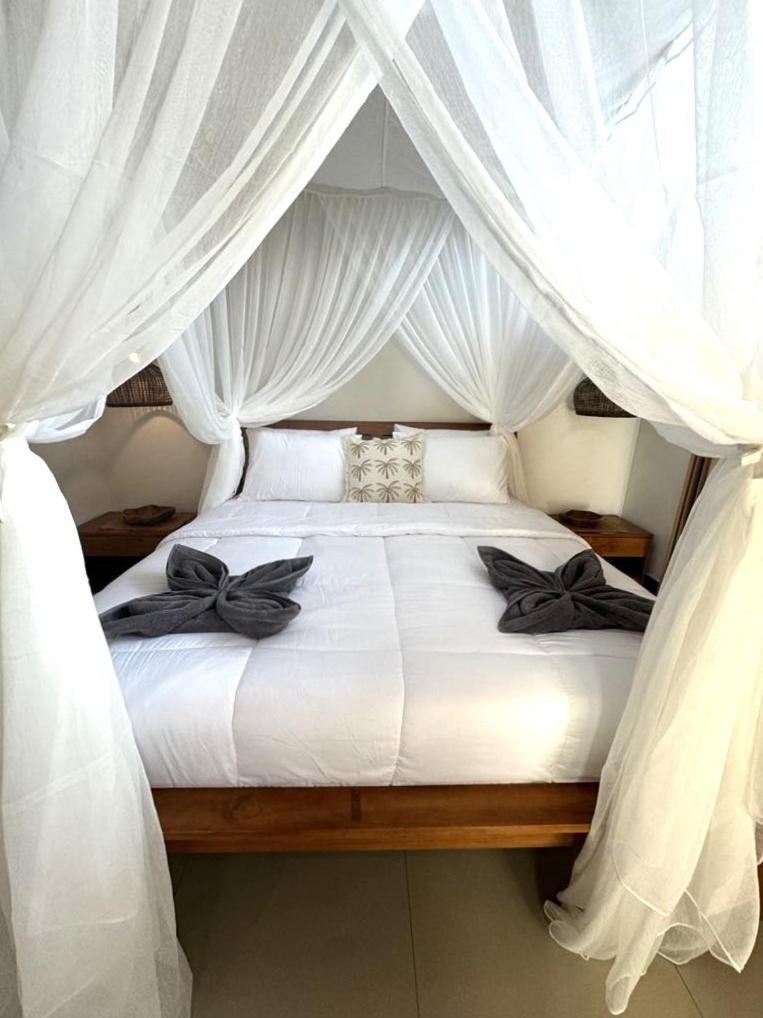 Cucu - - 3 Bedroom Villa *
