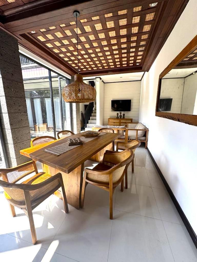 Cucu - - 3 Bedroom Villa