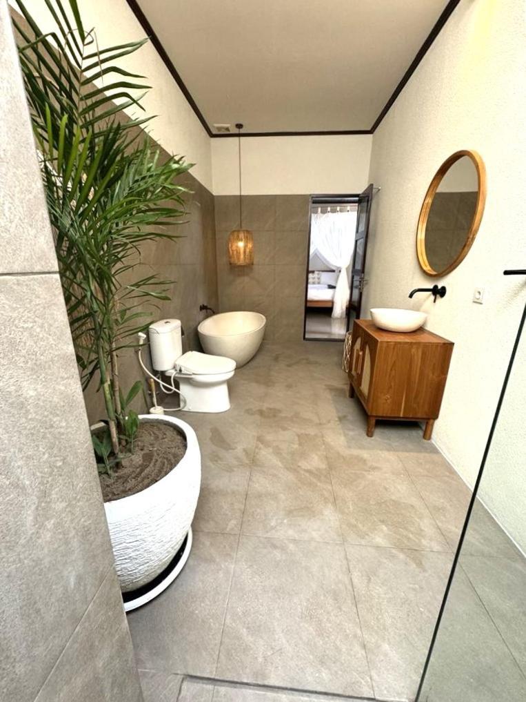 Cucu - - 3 Bedroom Villa Legian (Bali)