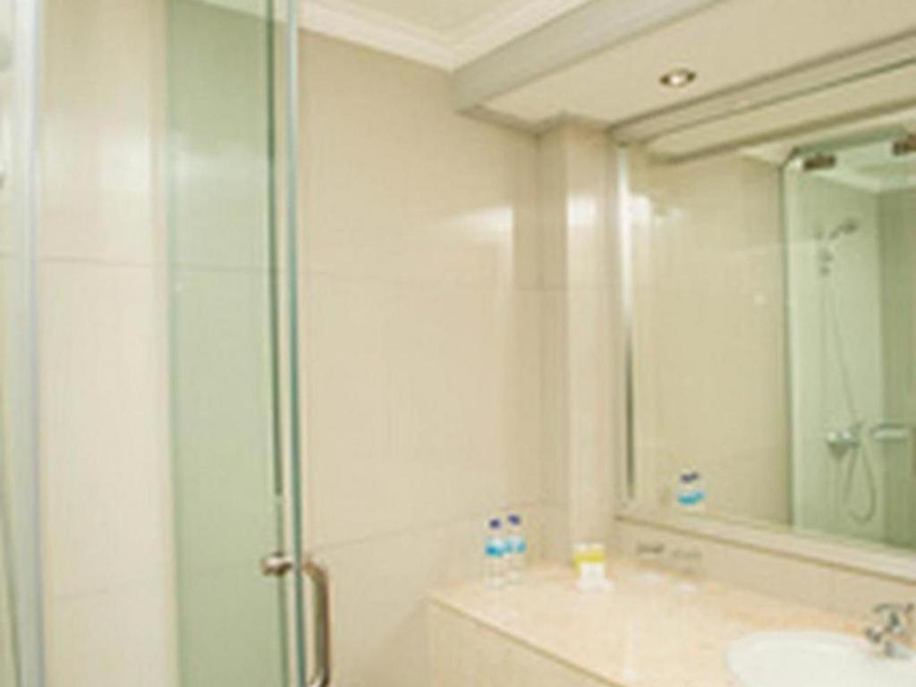 Maharani Beach Hotel Legian (Bali)