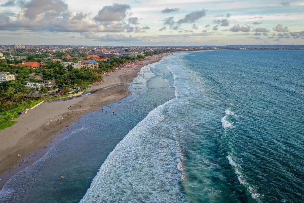 Maharani Beach Legian (Bali)