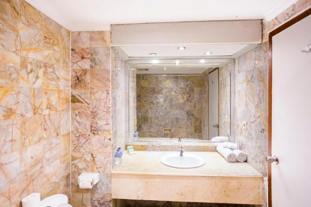 Maharani Beach Hotel 3*