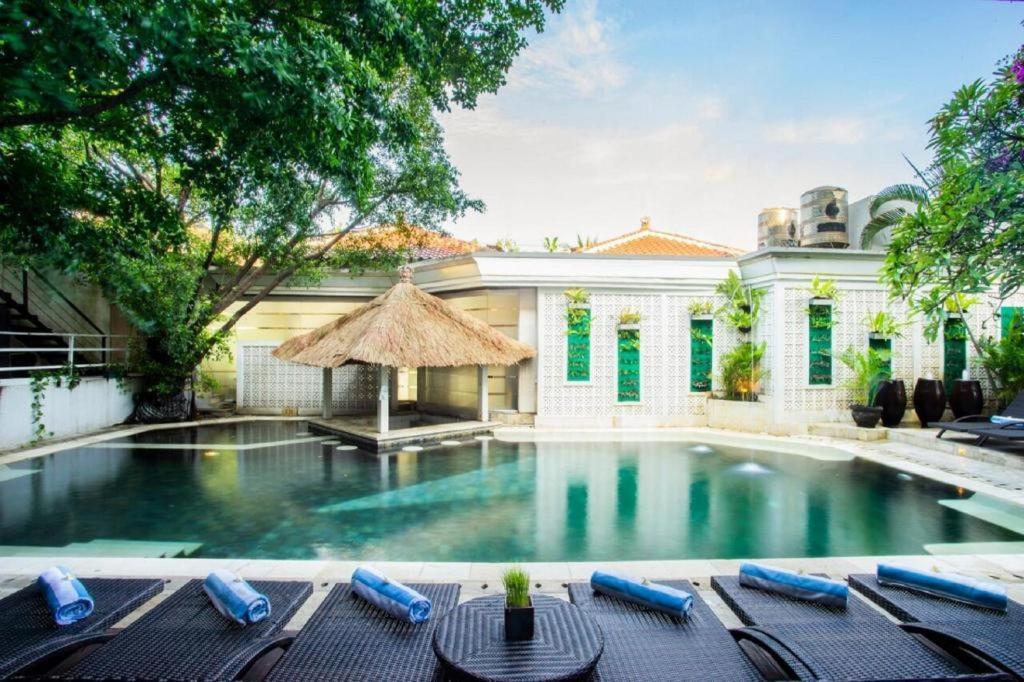 Hotel Maharani Beach 3*