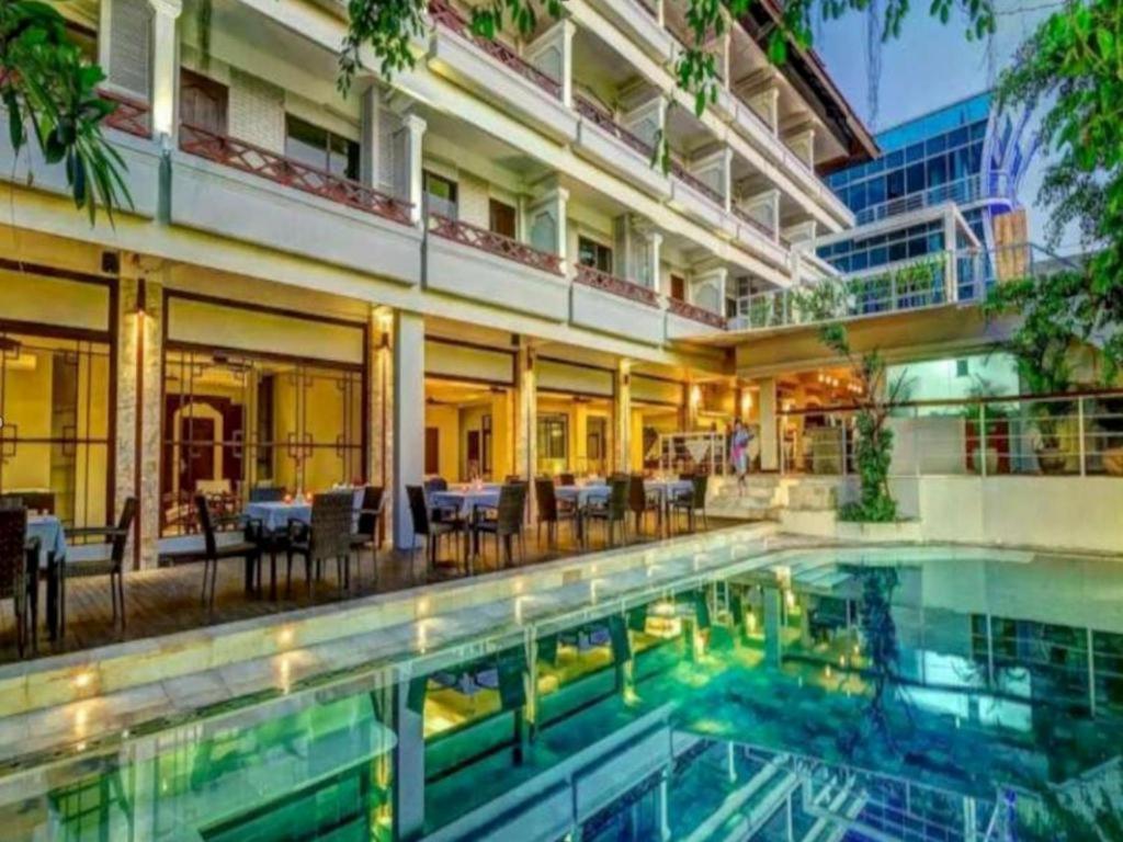 Hotel Maharani Beach